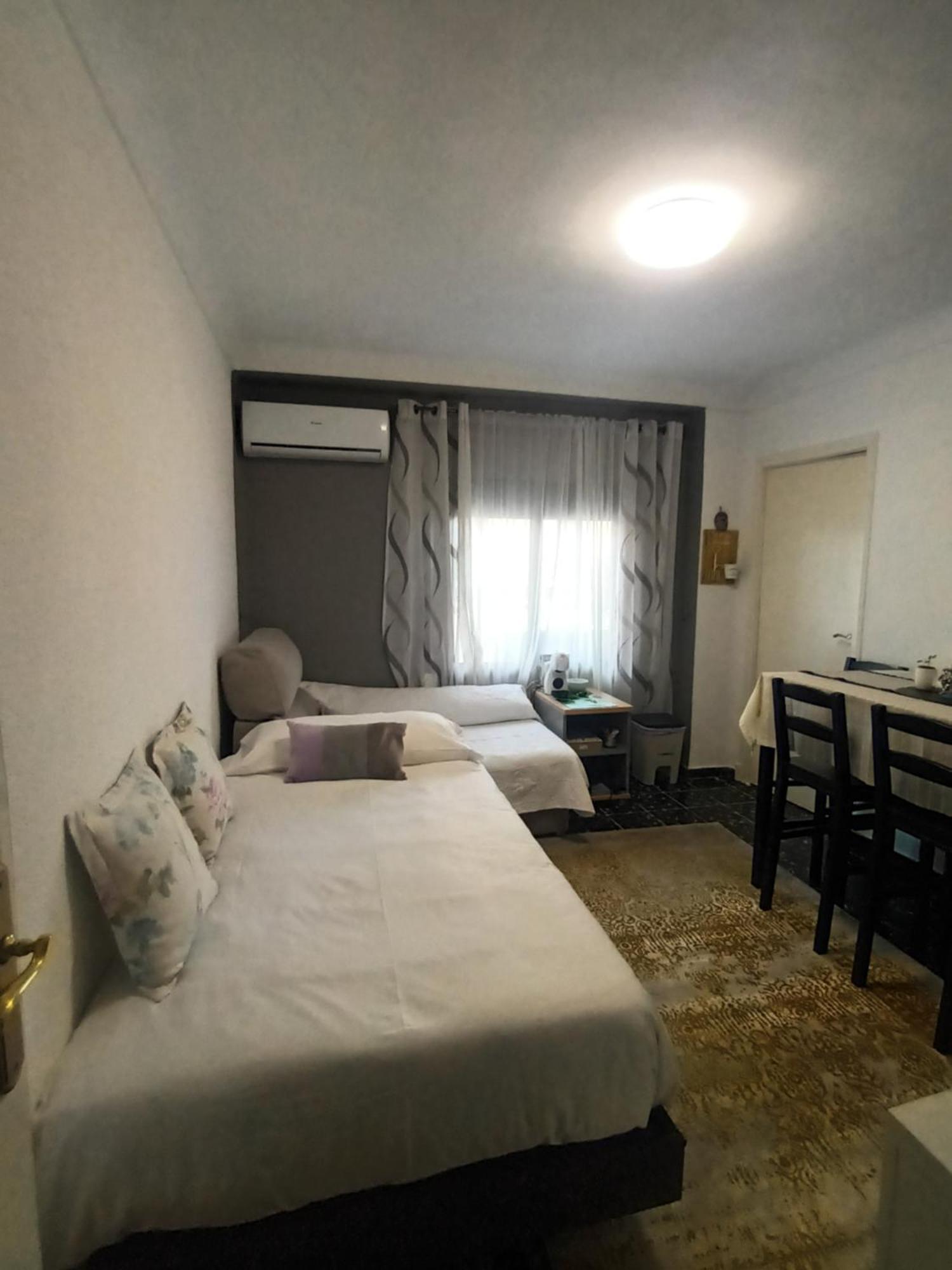Lerida Apartment Valencia Exterior photo